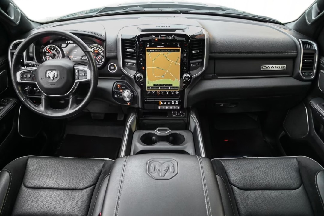 Dodge RAM 1500 Laramie - foto 14