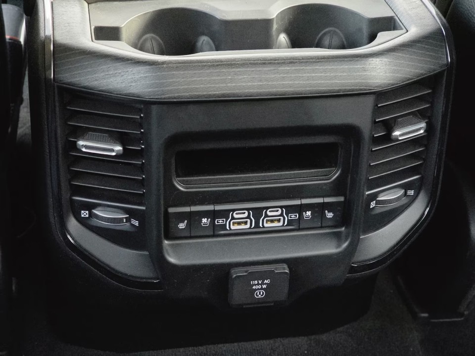 Dodge RAM 1500 - foto 19