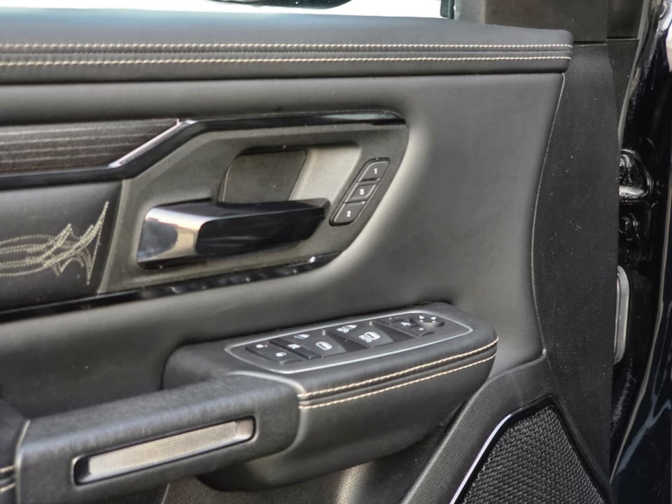 Dodge RAM 1500 - foto 23