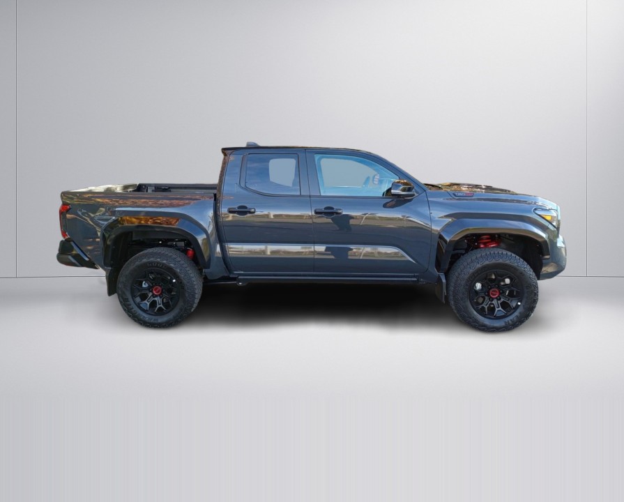 Toyota Tacoma TRD PRO (3)