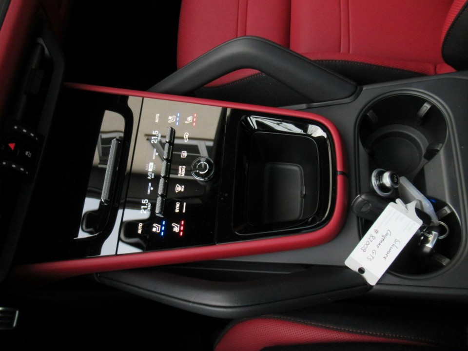 Porsche Cayenne Coupe GTS - foto 22