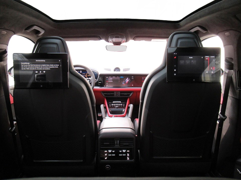 Porsche Cayenne Coupe GTS - foto 18