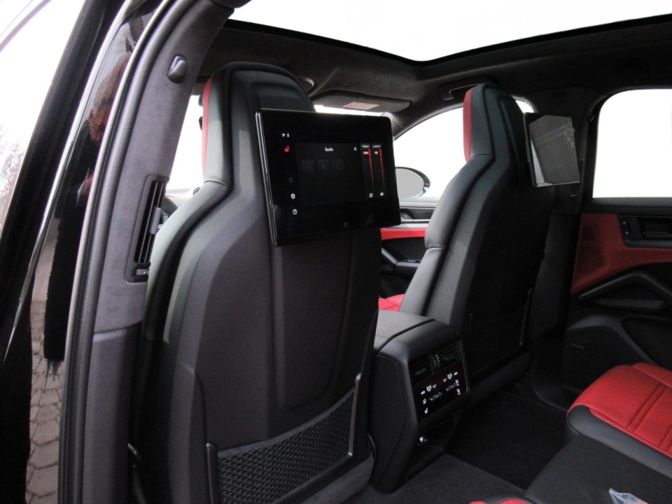 Porsche Cayenne Coupe GTS - foto 19