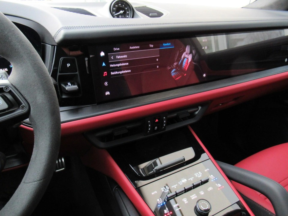 Porsche Cayenne Coupe GTS - foto 21