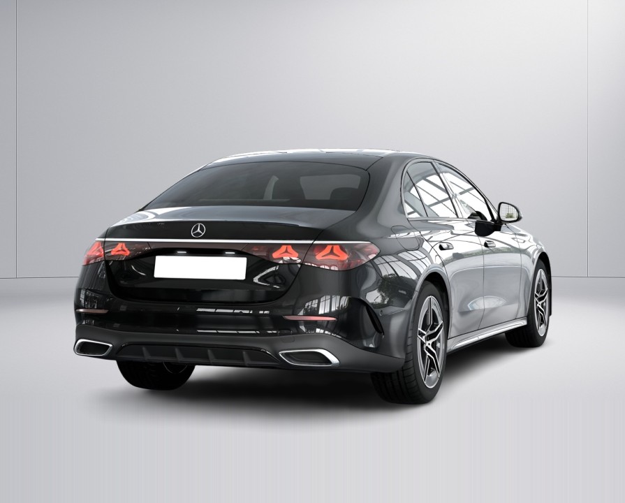 Mercedes-Benz E 200 4MATIC AMG (4)