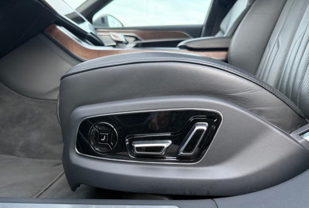 Audi A8 60 TFSIe quattro tiptronic - foto 8