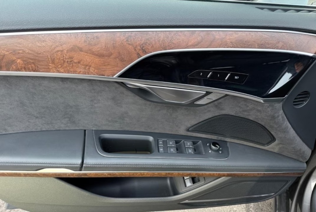 Audi A8 60 TFSIe quattro tiptronic - foto 6