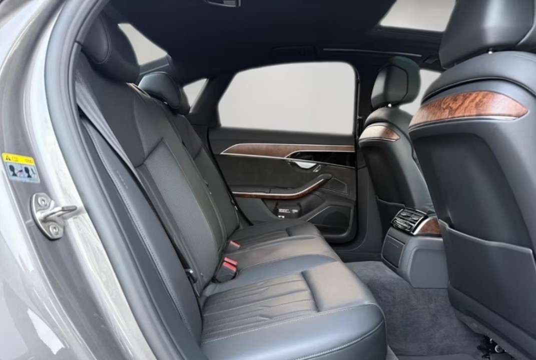 Audi A8 60 TFSIe quattro tiptronic (5)