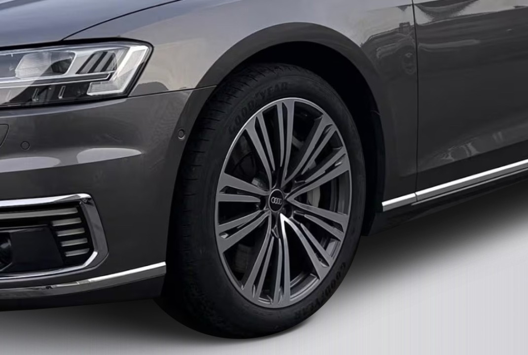 Audi A8 60 TFSIe quattro tiptronic - foto 12