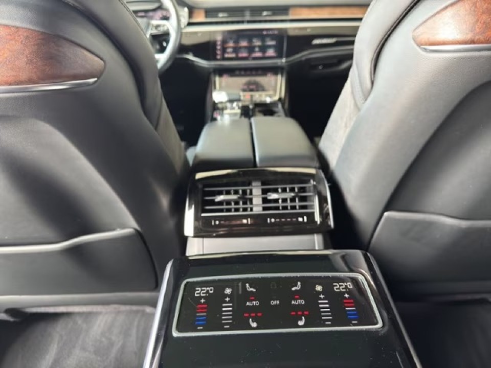 Audi A8 60 TFSIe quattro tiptronic - foto 17