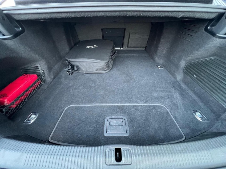 Audi A8 60 TFSIe quattro tiptronic - foto 14