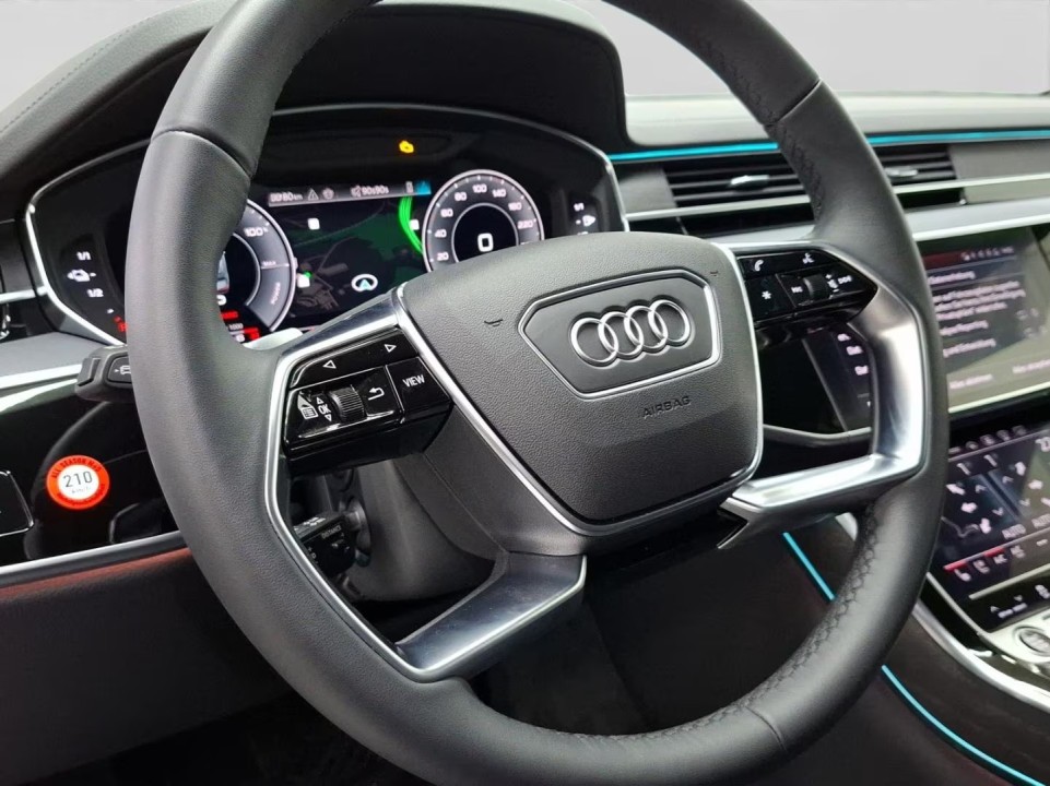 Audi A8 L 60 TFSIe quattro tiptronic (3)