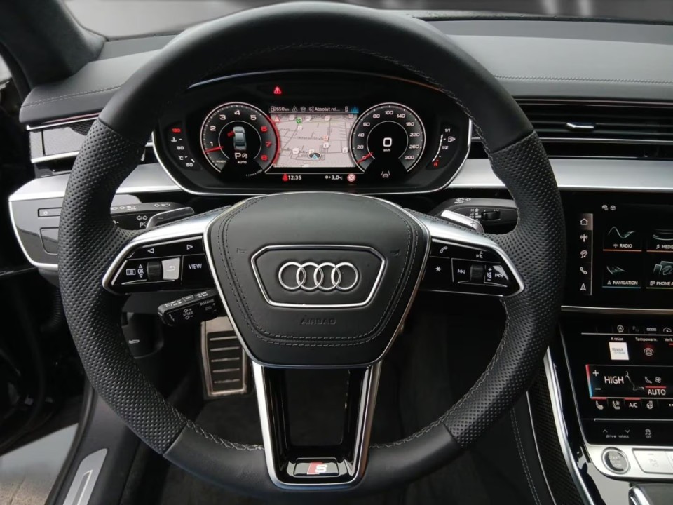 Audi A8 L 55TFSI quattro tiptronic (5)