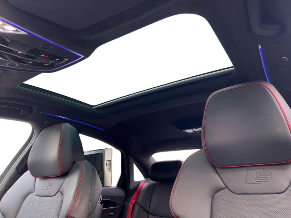 Audi S8 TFSI quattro - foto 12