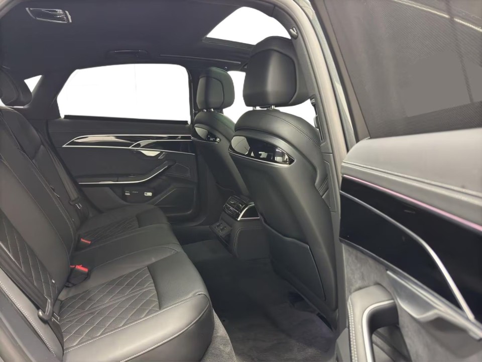Audi S8 TFSI quattro - foto 13