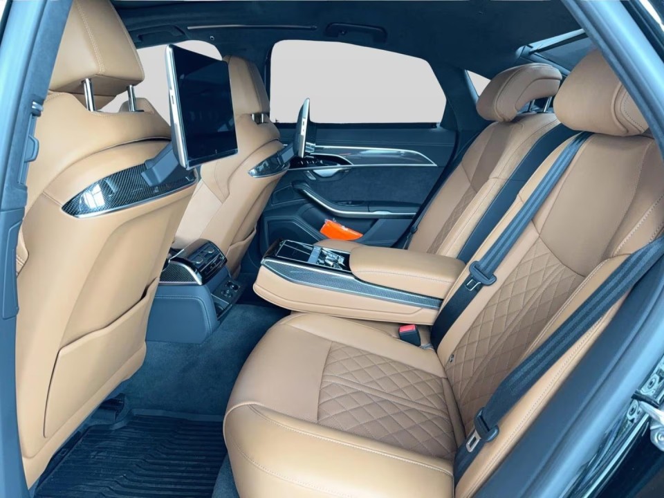 Audi S8 TFSI quattro - foto 17