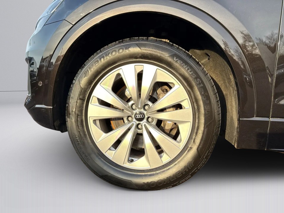 Audi Q8 45 TDI Quattro - foto 15