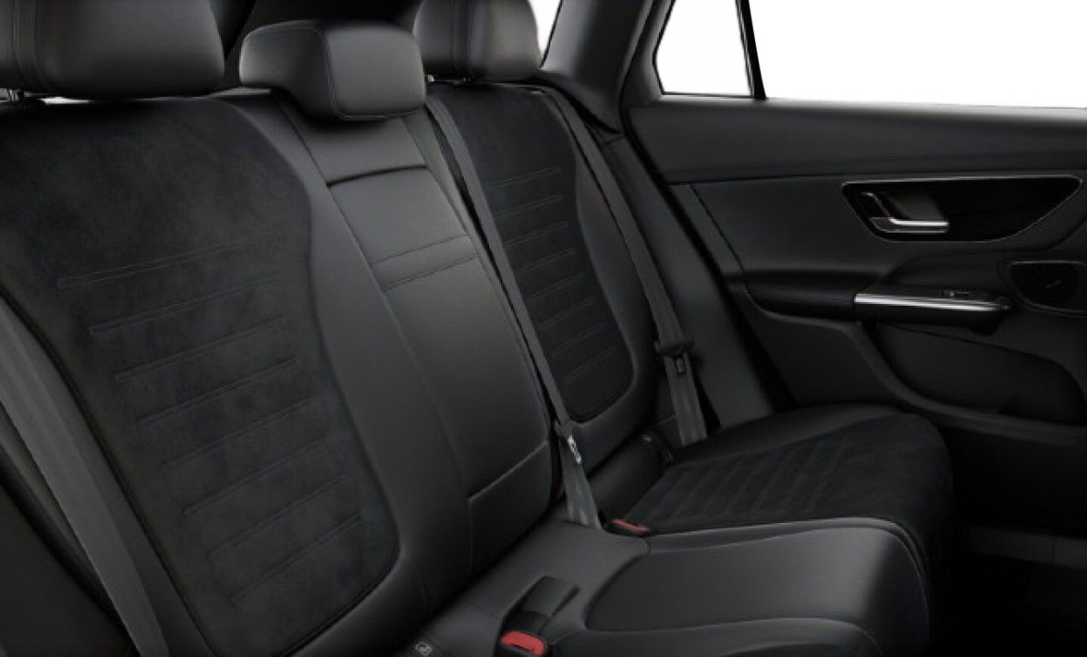 Mercedes-Benz GLC 300de 4MATIC AMG Line - foto 14