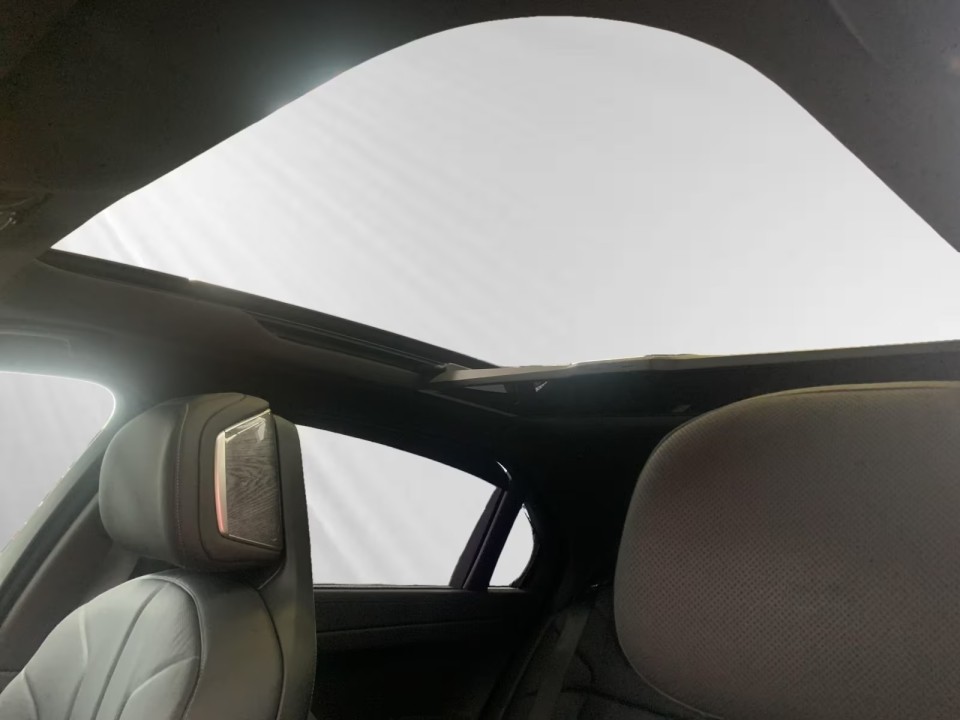 BMW Seria 7 750e xDrive - foto 13