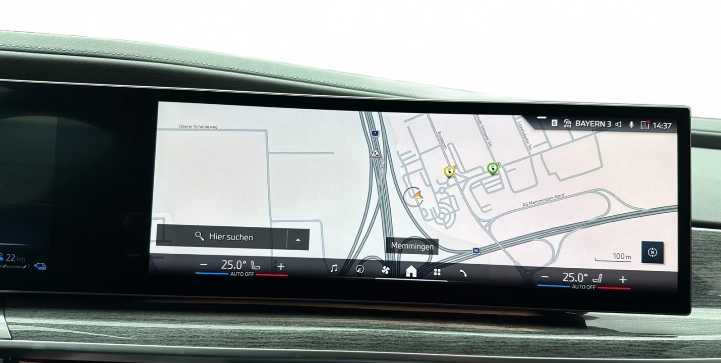 BMW Seria 7 xDrive750e - foto 9