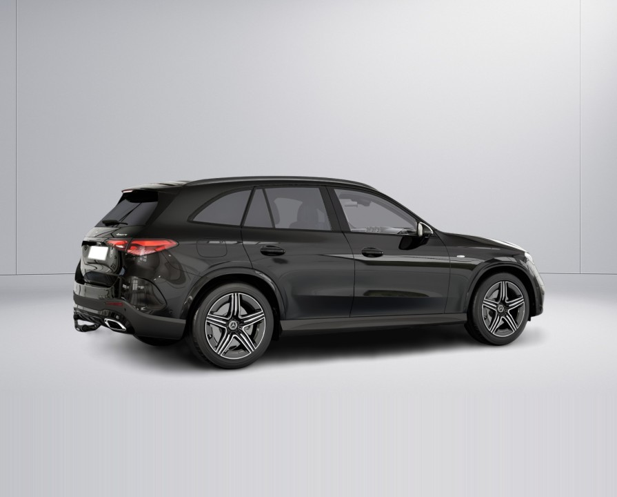 Mercedes-Benz GLC 300de 4MATIC AMG (3)