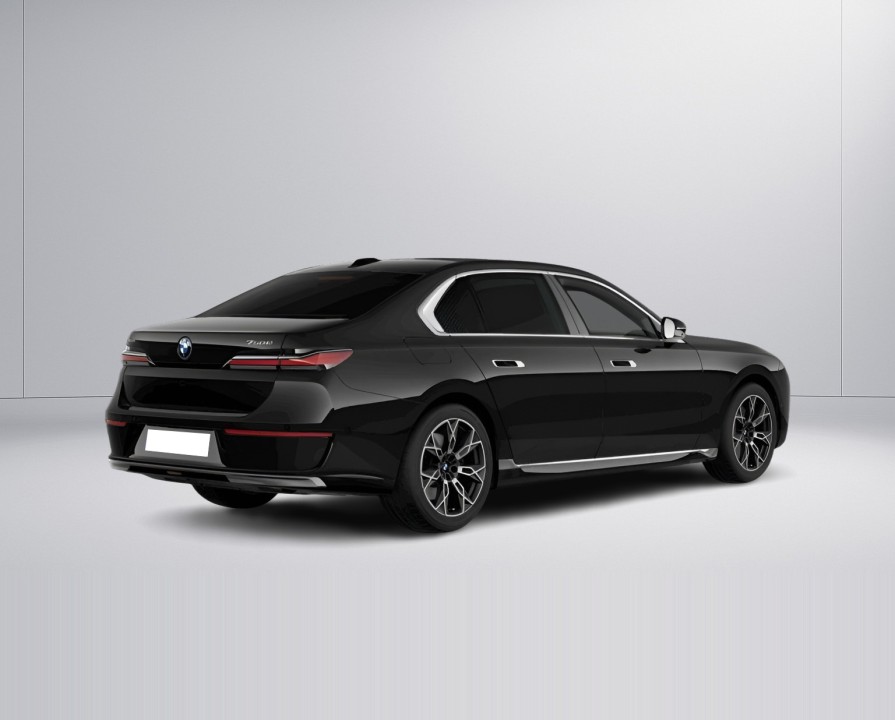 BMW Seria 7 xDrive750e (3)