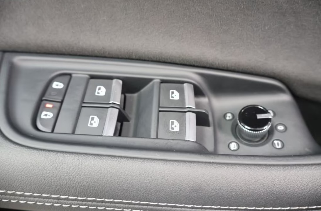 Audi Q8 50 TDI Quattro S-line - foto 23