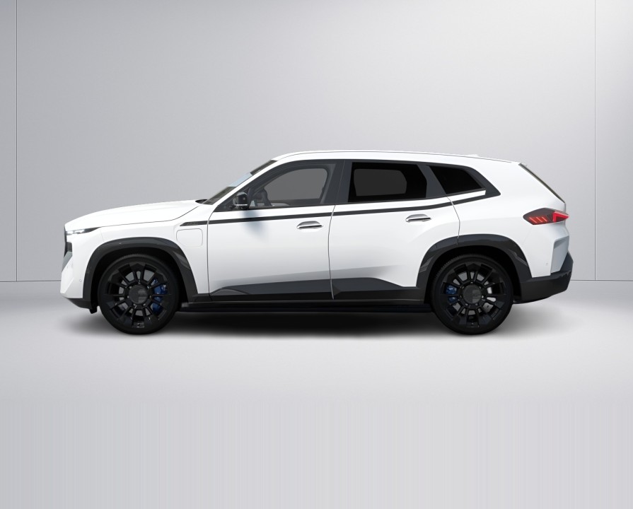BMW XM 50e (2)