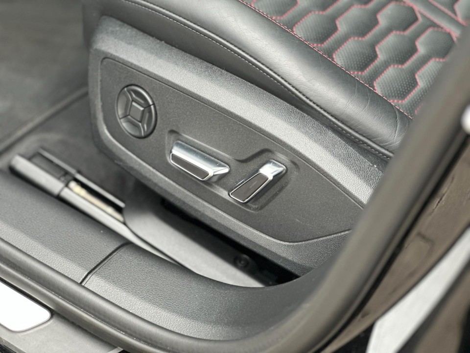 Audi RS6 Quattro - foto 25