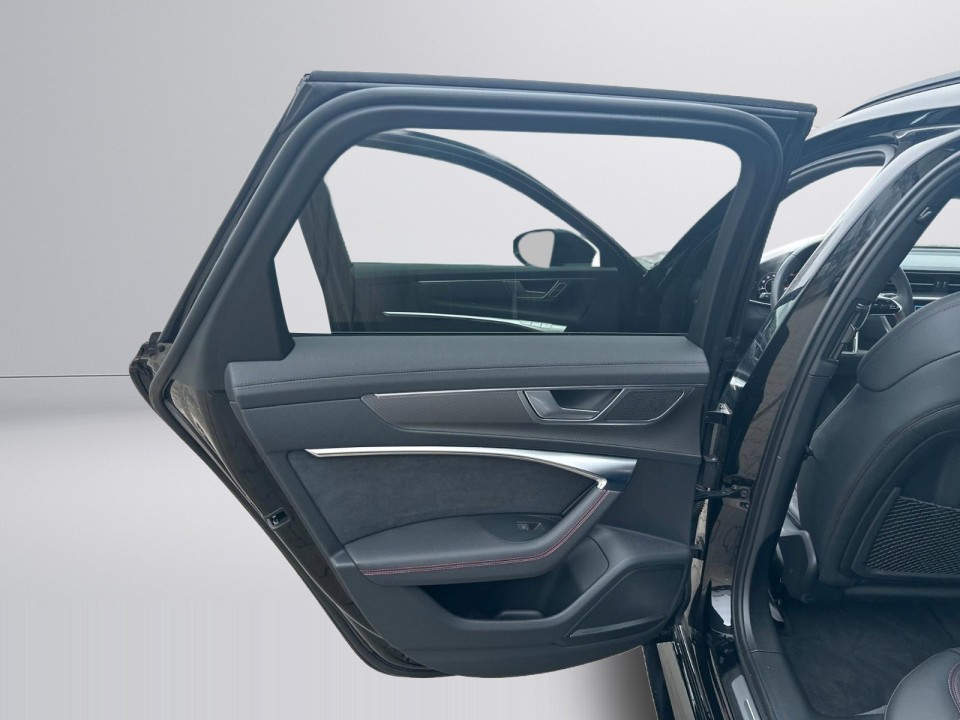 Audi RS6 Quattro - foto 23