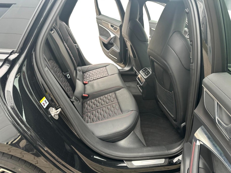 Audi RS6 Quattro - foto 12