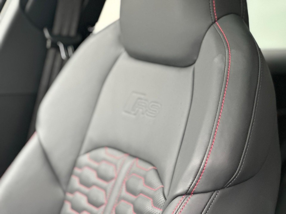 Audi RS6 Quattro - foto 27