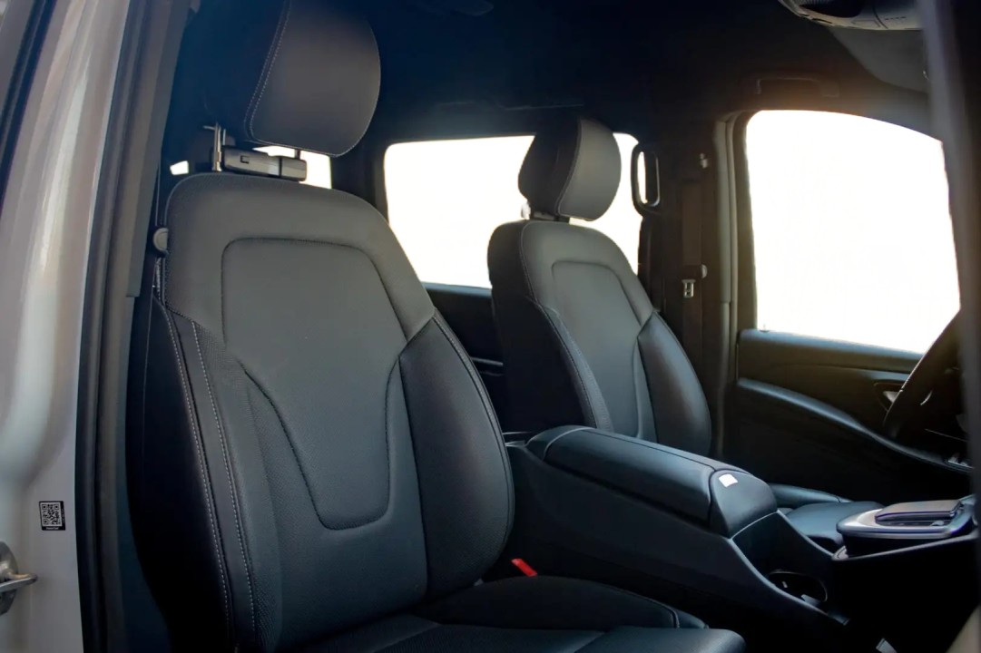 Mercedes-Benz V 300d 4MATIC Extralong VIP - foto 20