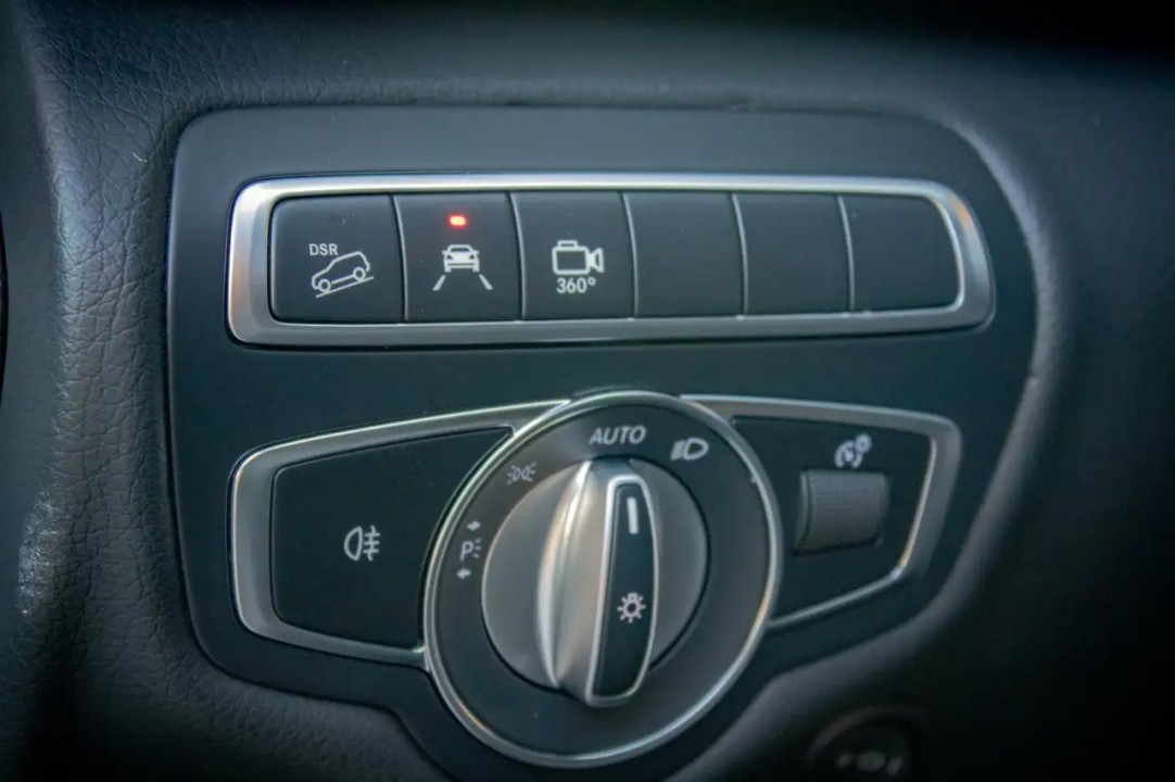 Mercedes-Benz V 300d 4MATIC Extralong VIP - foto 32