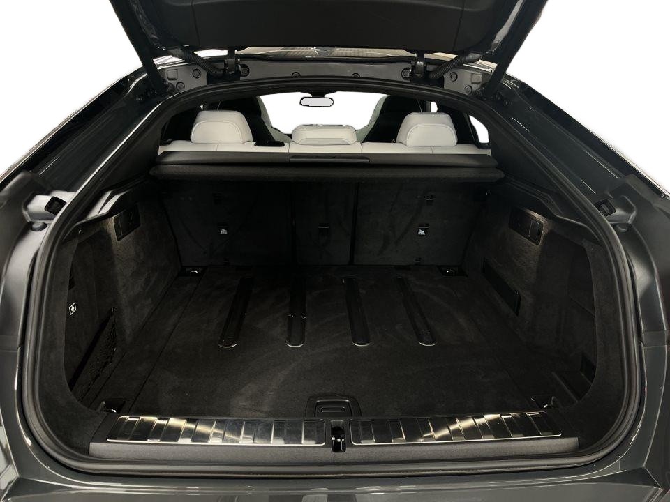 BMW X6 M Competition - foto 14