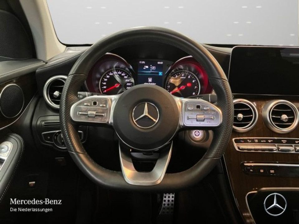 Mercedes-Benz GLC 300 4Matic - foto 10