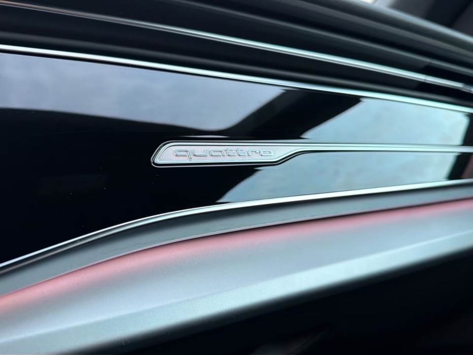 Audi Q8 50TDI quattro tiptronic S-Line - foto 17