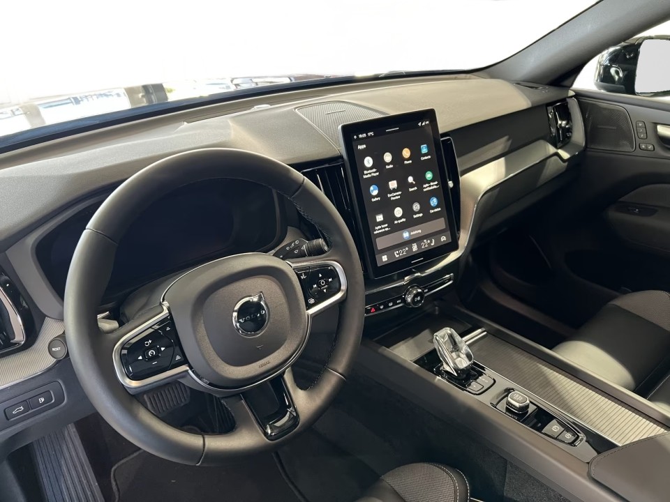 Volvo XC 60 T6 Recharge AWD Plus Black - foto 12