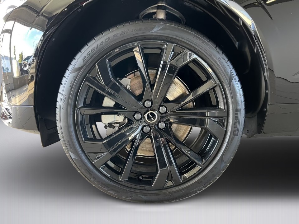 Volvo XC 60 T6 Recharge AWD Plus Black - foto 36