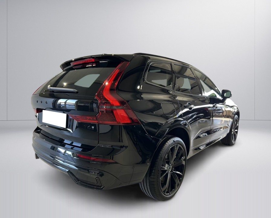 Volvo XC 60 T6 Recharge AWD Plus Black (3)