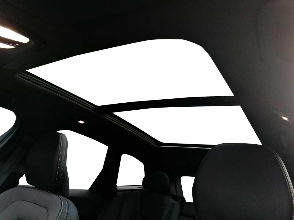 Volvo XC 60 T8 Recharge AWD Plus Dark - foto 11