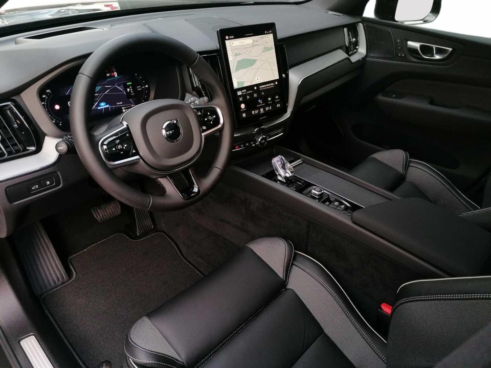Volvo XC 60 T8 Recharge AWD Plus Dark (5)