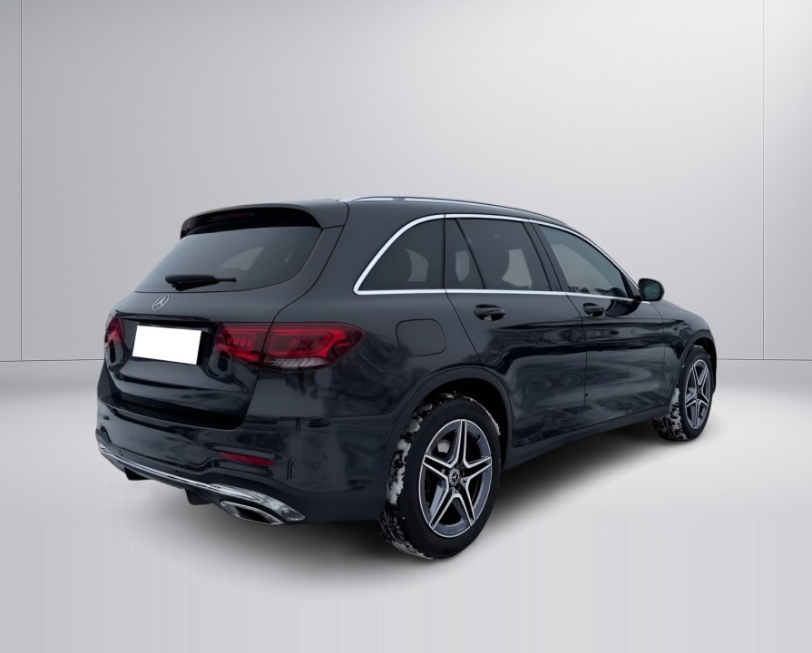 Mercedes-Benz GLC 300d 4MATIC AMG (2)
