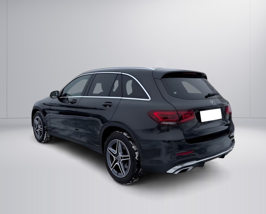 Mercedes-Benz GLC 300d 4MATIC AMG (3)