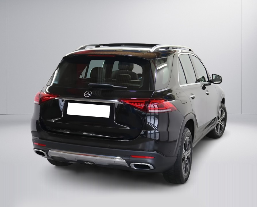 Mercedes-Benz GLE 300d 4MATIC (2)