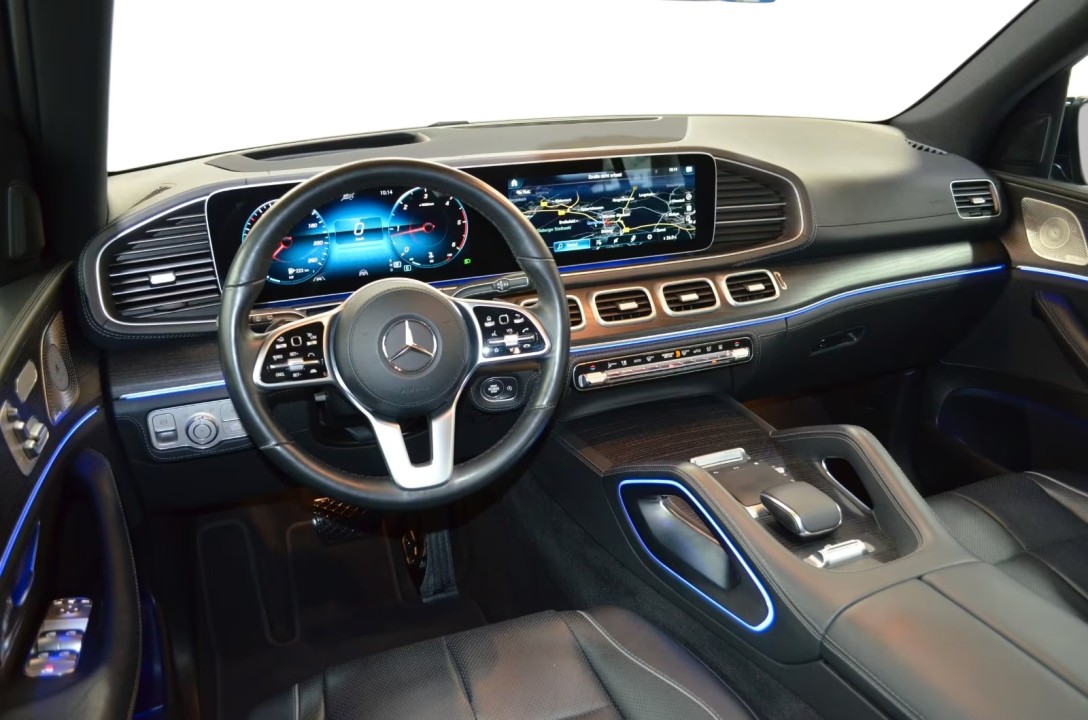 Mercedes-Benz GLE 300d 4MATIC - foto 8