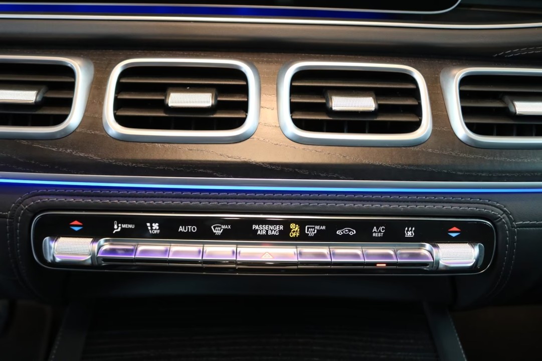 Mercedes-Benz GLE 300d 4MATIC - foto 17