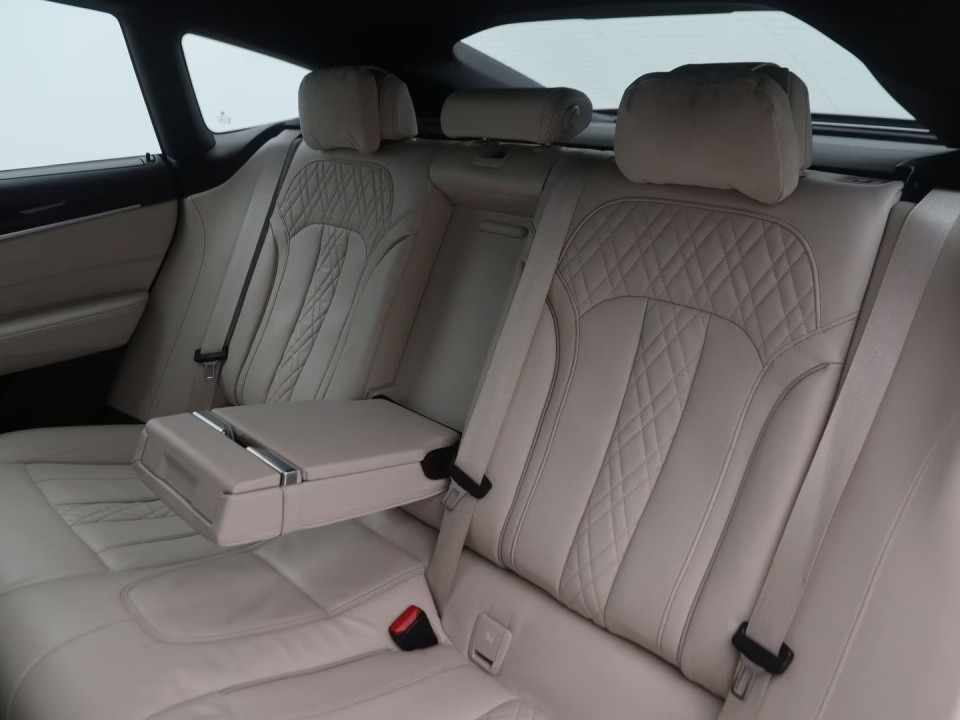 BMW Seria 6 630i M-Sport - foto 18