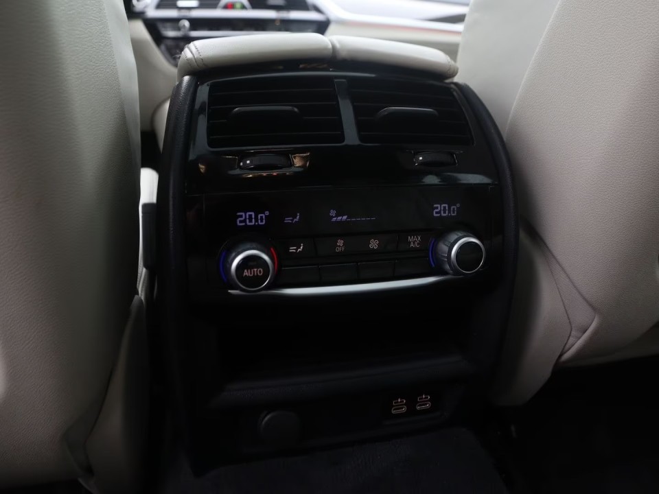 BMW Seria 6 630i M-Sport - foto 16