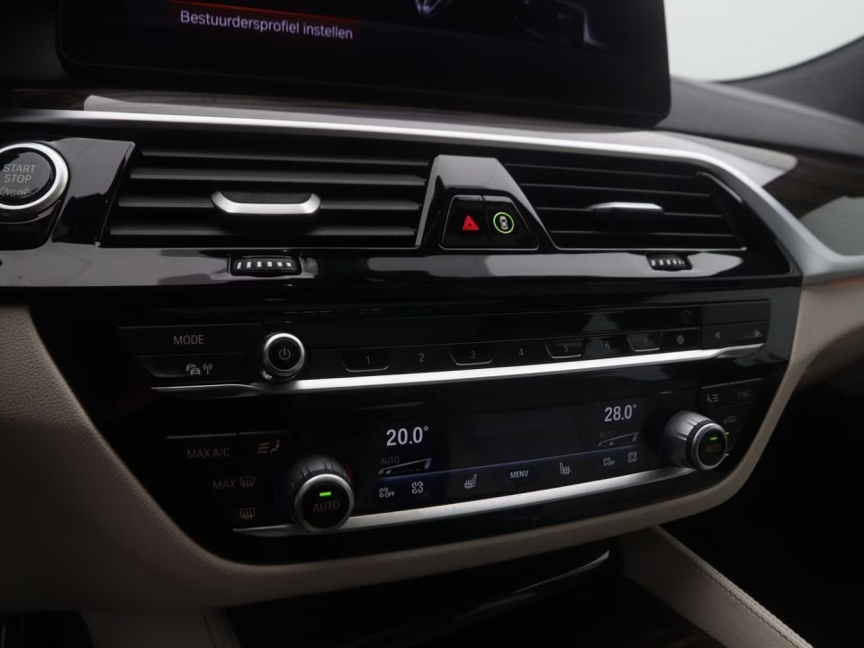 BMW Seria 6 630i M-Sport - foto 14